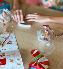 Kreasæt - Lav Dit Eget Pynt - Totally Santa><noscript><img width=