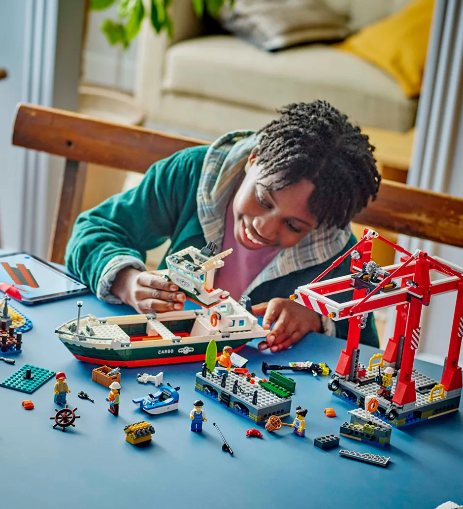 City - Havnefront med Fragtskib 60422 - 1226 Dele>LEGO® New