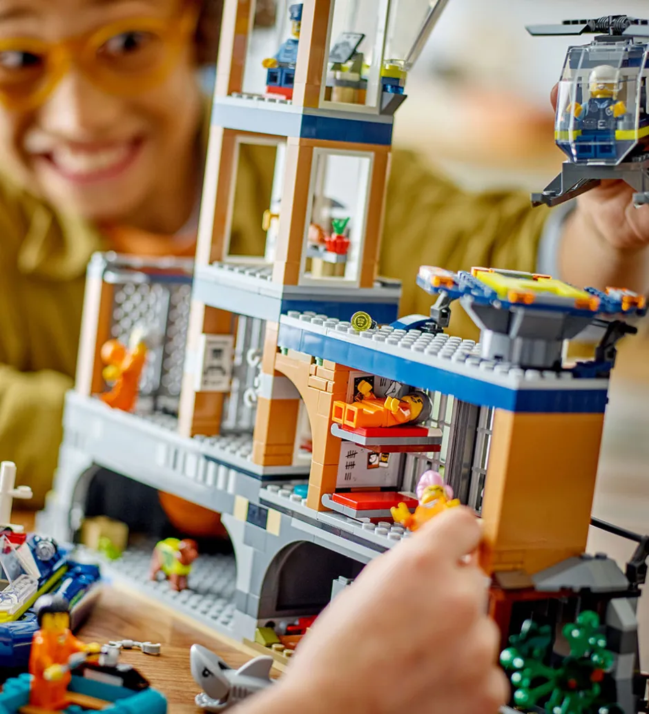 City - Politiets fængselsø 60419 - 980 Dele>LEGO® Online