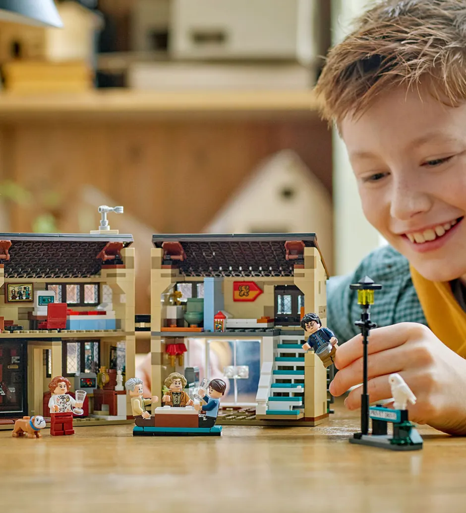 Harry Potter - Ligustervænget: Tante M... 76451 - 639 Dele>LEGO®
