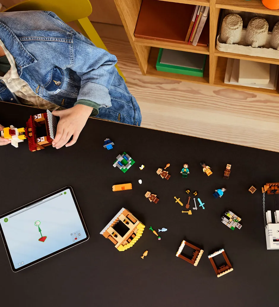Minecraft - Angreb På Landsbyen 21273 - 555 Dele>LEGO® Discount