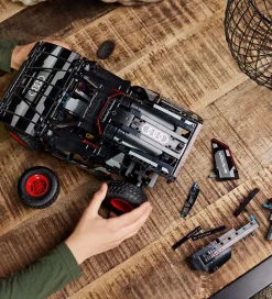 Technic - Audi RS Q e-tron 42160 - 914 Dele><noscript><img width=