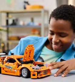 Technic - Fast and Furious Toyota Supr... 42204 - 810 Dele><noscript><img width=