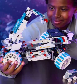 Technic - Lunar Outpost Månerover Rumfartøj 42211 - 1082 D><noscript><img width=
